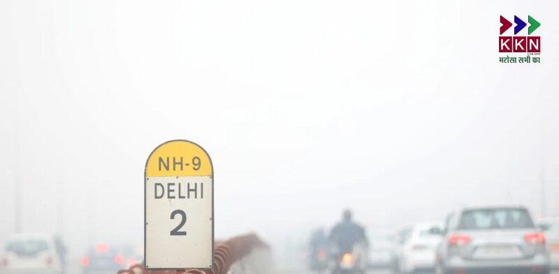 Dense Fog Blankets Delhi: Life Disrupted, Flights and Trains Delayed