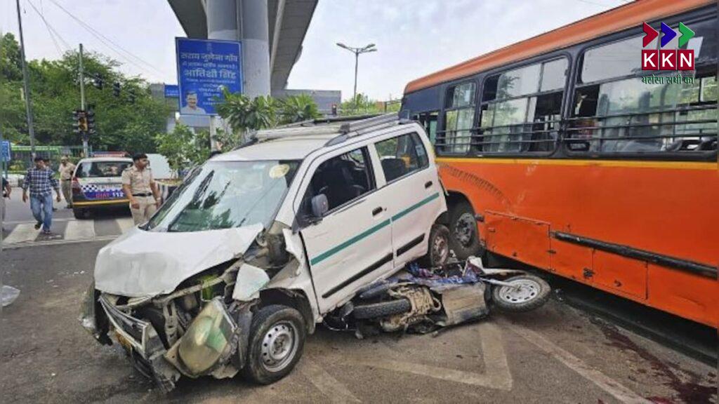 Fatal Road Accident in Begusarai, Bihar: Four Teenagers Dead in Mini Bus and Milk Tanker Collision