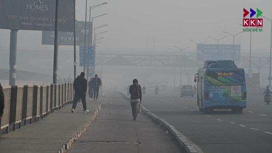 Delhi-NCR Engulfed in Dense Fog, Zero Visibility Disrupts Traffic and Flights