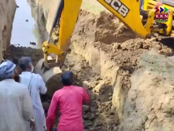 Tragic Landslide in Bharatpur: Four Dead, Several Injured as Earth Collapses During Pipeline Work