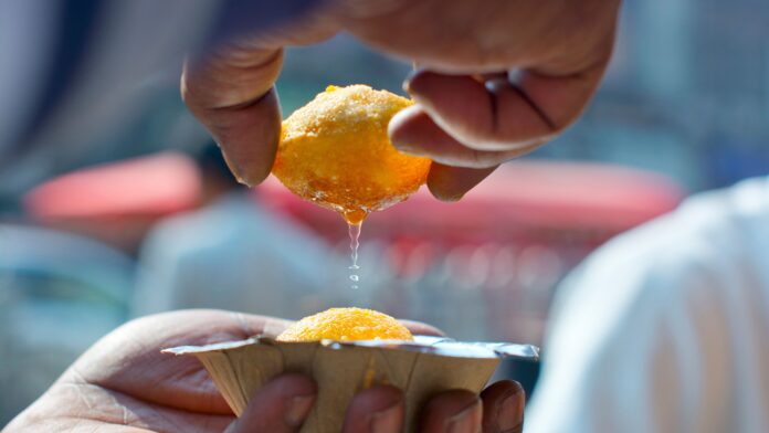 Tragic Deaths in Patna: Three Family Members Die After Eating Golgappas in Paliganj