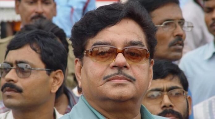 Shatrughan Sinha Congratulates Nitish Kumar After NDA's Victory in Bihar