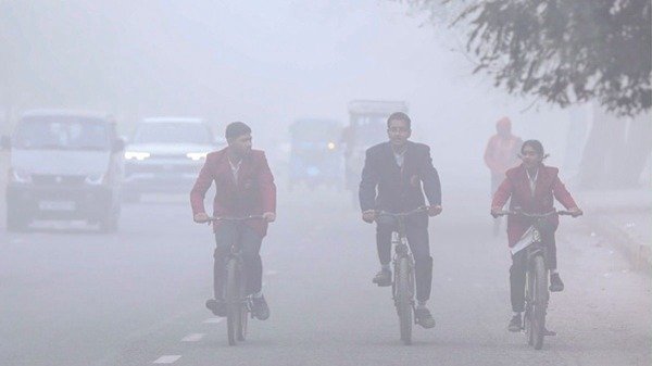 Severe Cold Wave and Dense Fog Trigger School Closures Across India
